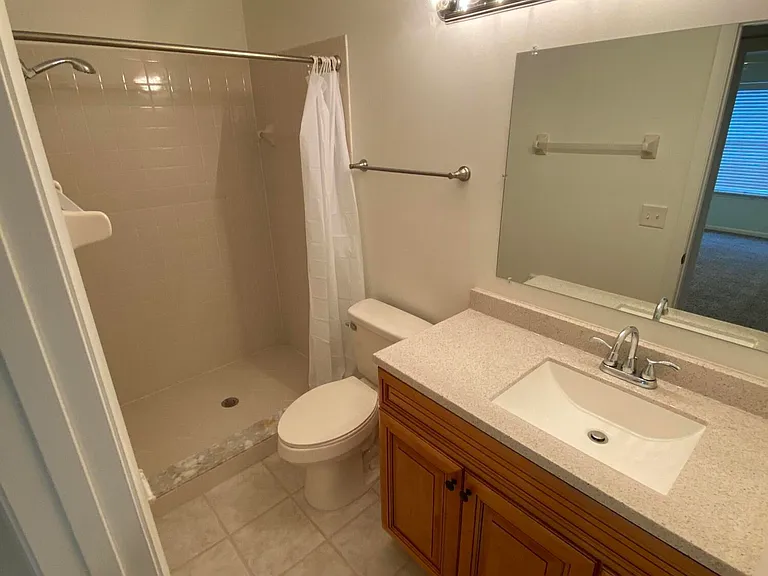 8562 Sturbridge Cir W — Photo 11