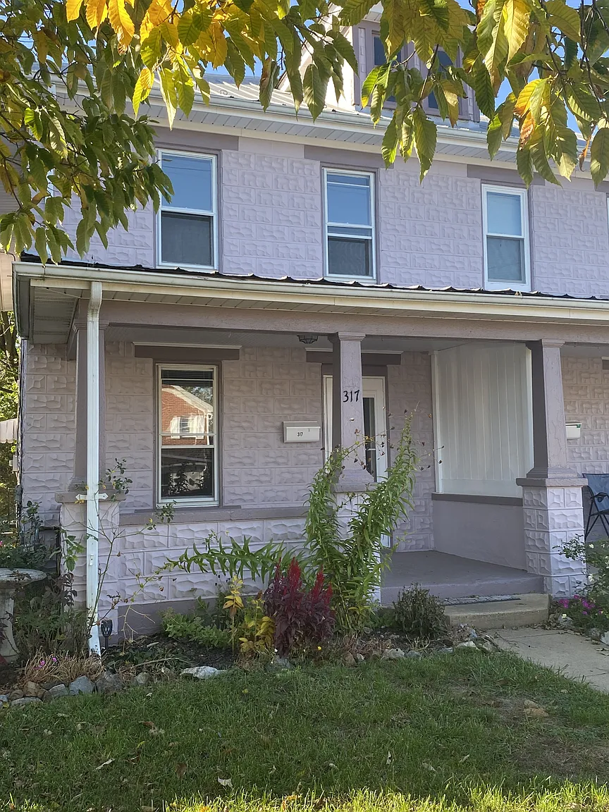 317 S Rosemont Ave photo 1