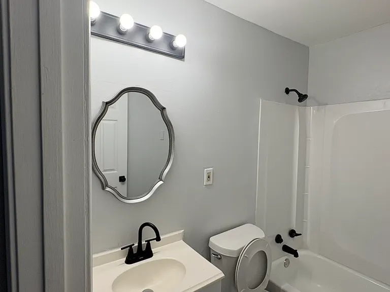2226 Gary Ct NW #A — Photo 7
