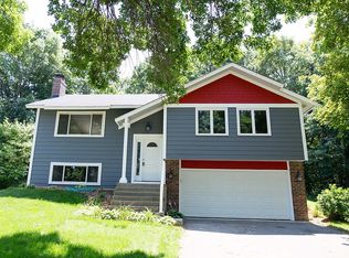 7393 Berkshire Way N, Maple Grove, MN 55311