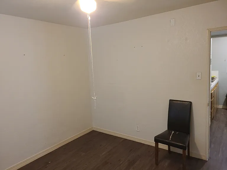 701 W Yandell Dr #4-1 — Photo 11
