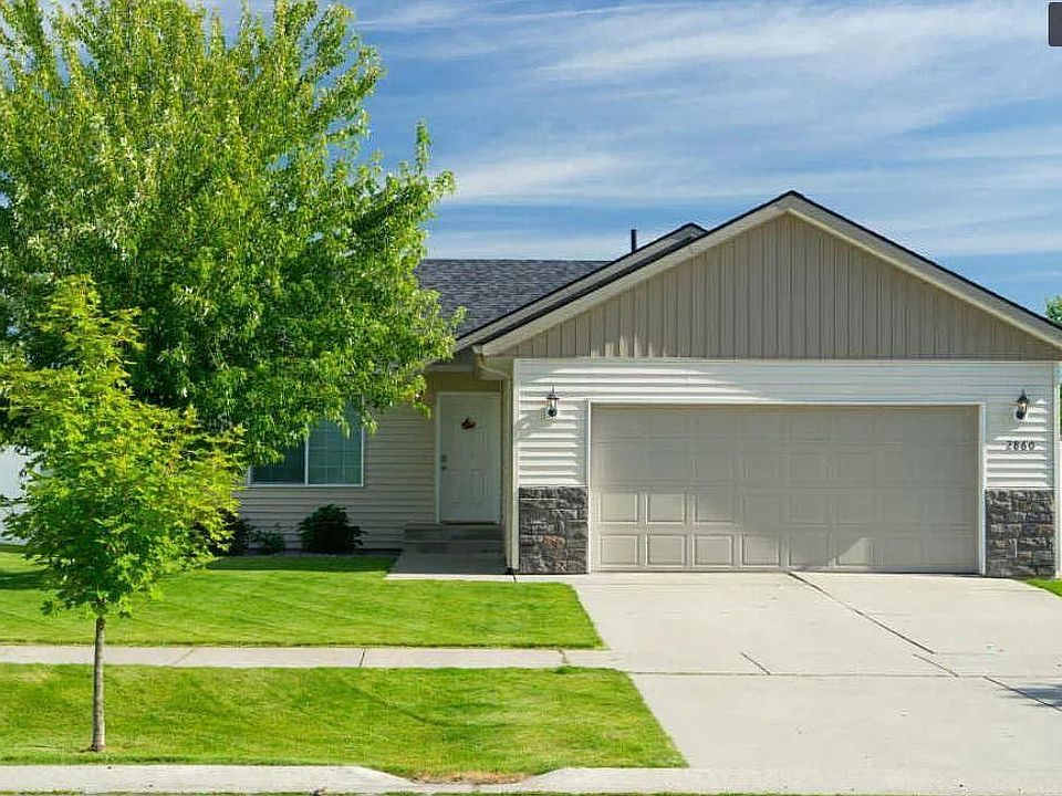 1st image of 2860 E Thrush Dr