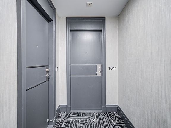4th image of 30 Grand Trunk Cres #1811