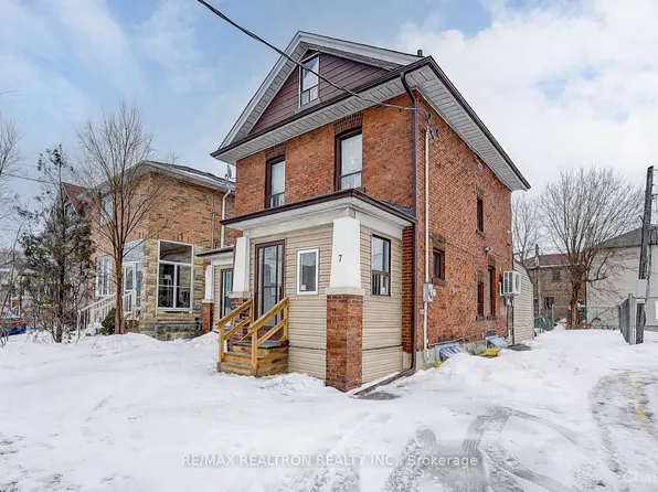 7 Nickle St, Toronto, ON M6M 2H7