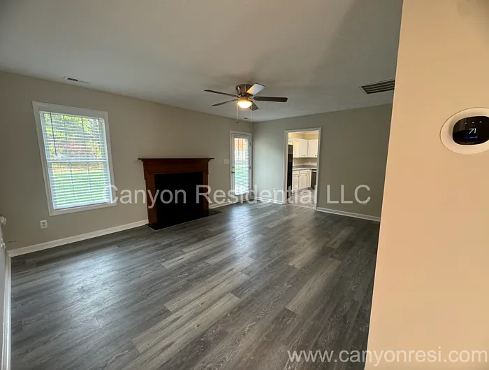 229 Lakeside Rd — Photo 6
