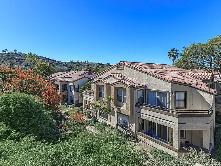 240 Avenida Vis — Photo 20