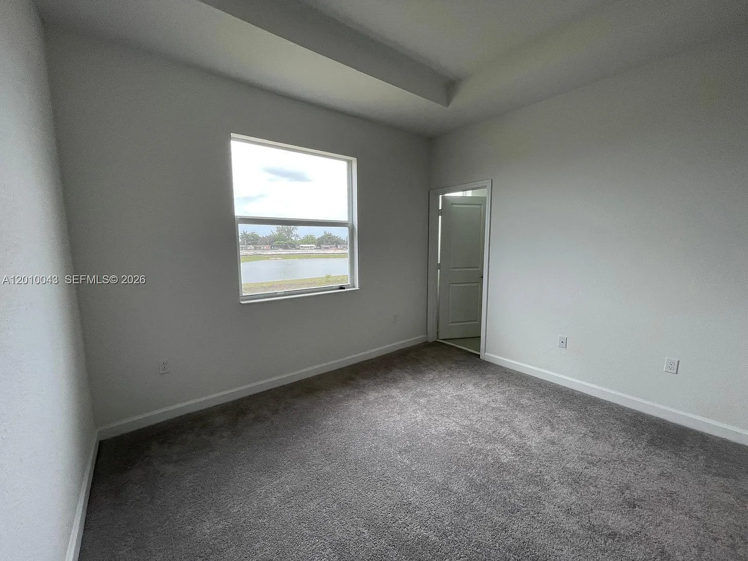 3 bed, 1328 sqft, $3,200 — Photo 3