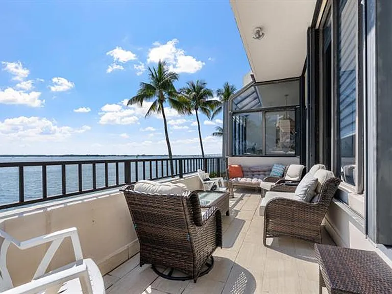 520 Brickell Key Dr #A200 — Photo 9