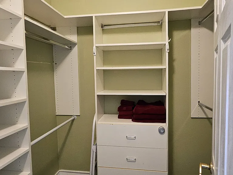 2101 Grand Island Ct — Photo 26