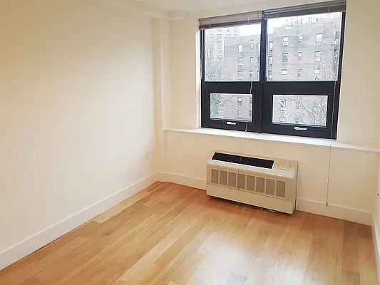 Rented by Modern Spaces | media 17