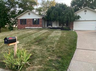 15 Chartres Ct, Lake Saint Louis, MO 63367