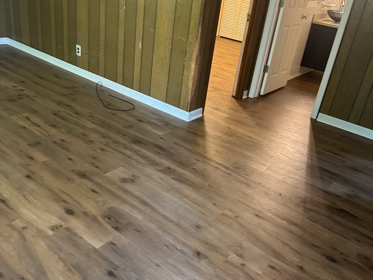 2 bed, 1000 sqft, $1,100 — Photo 1