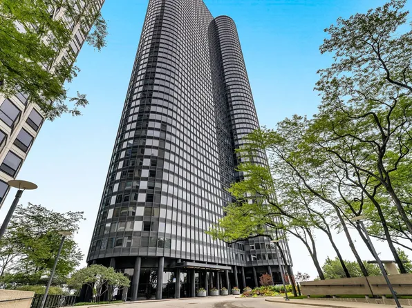 155 N Harbor Dr APT 905, Chicago, IL 60601