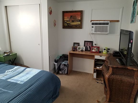 3rd image of 5149 Fisher St