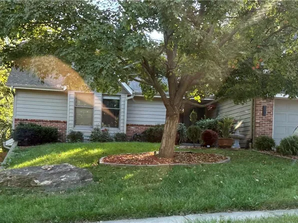6911 N Flora Ave, Gladstone, MO 64118