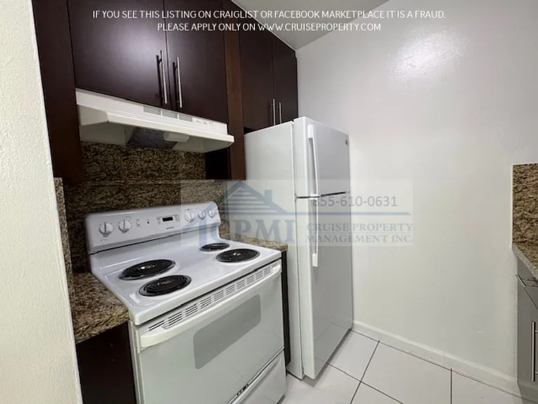 301 S Crescent Dr Hollywood, FL 33021 — Photo 13