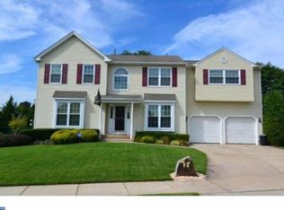 26 Fawn Hollow Rd, Burlington, NJ 08016