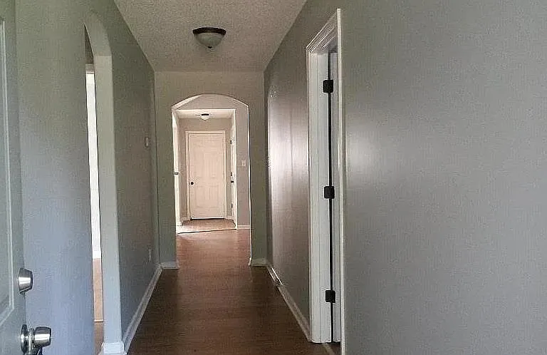 8839 Macon Rd — Photo 2