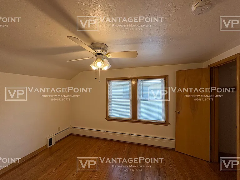 122 1/2 S Oneida St — Photo 10