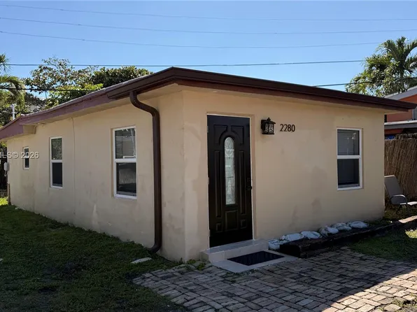 2280 NE 136th St, North Miami Beach, FL 33181
