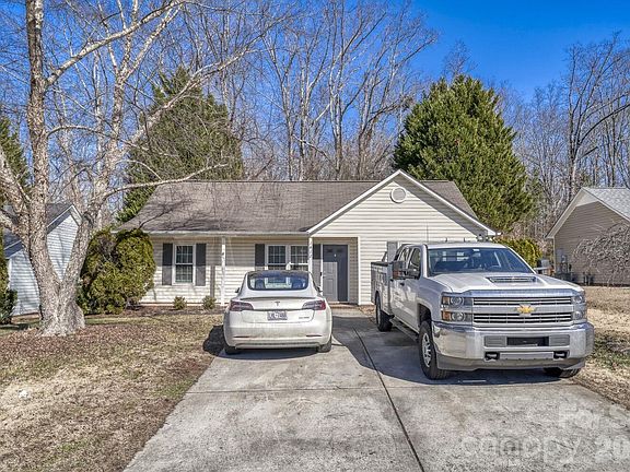 2nd image of 1412 Bells Knox Rd