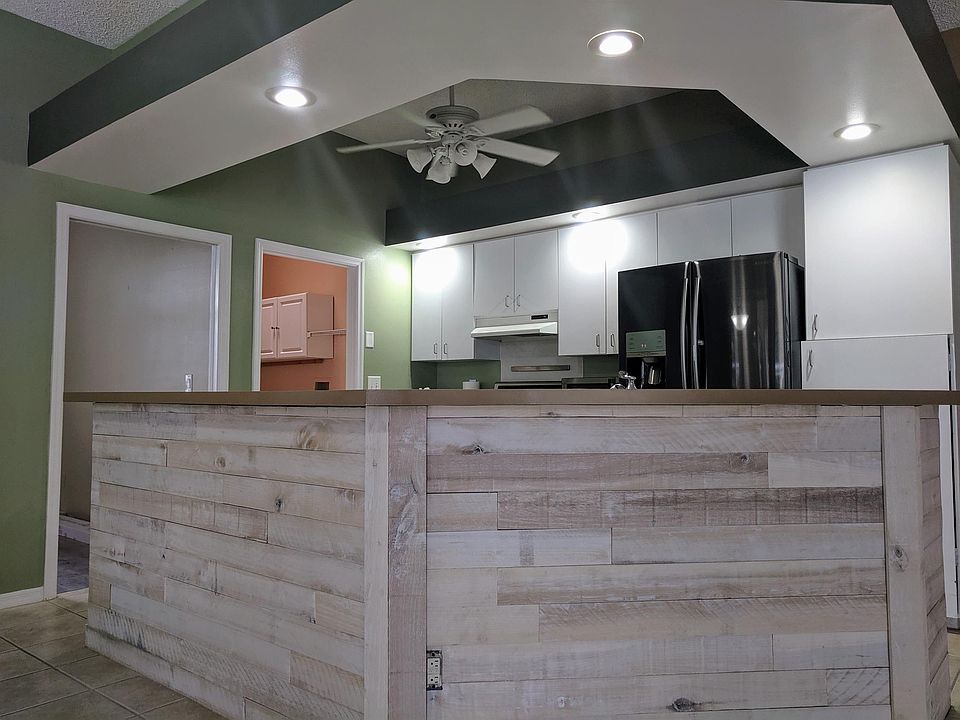 2nd image of 8306 9th Avenue Ter NW