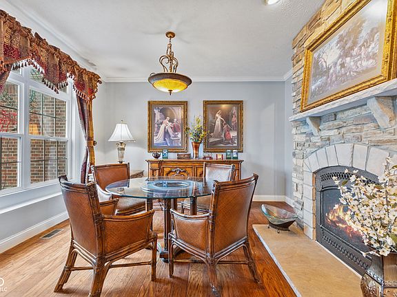 5th image of 1816 Canyon Creek Dr