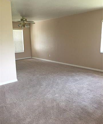 4th image of 1717 SE 10th St