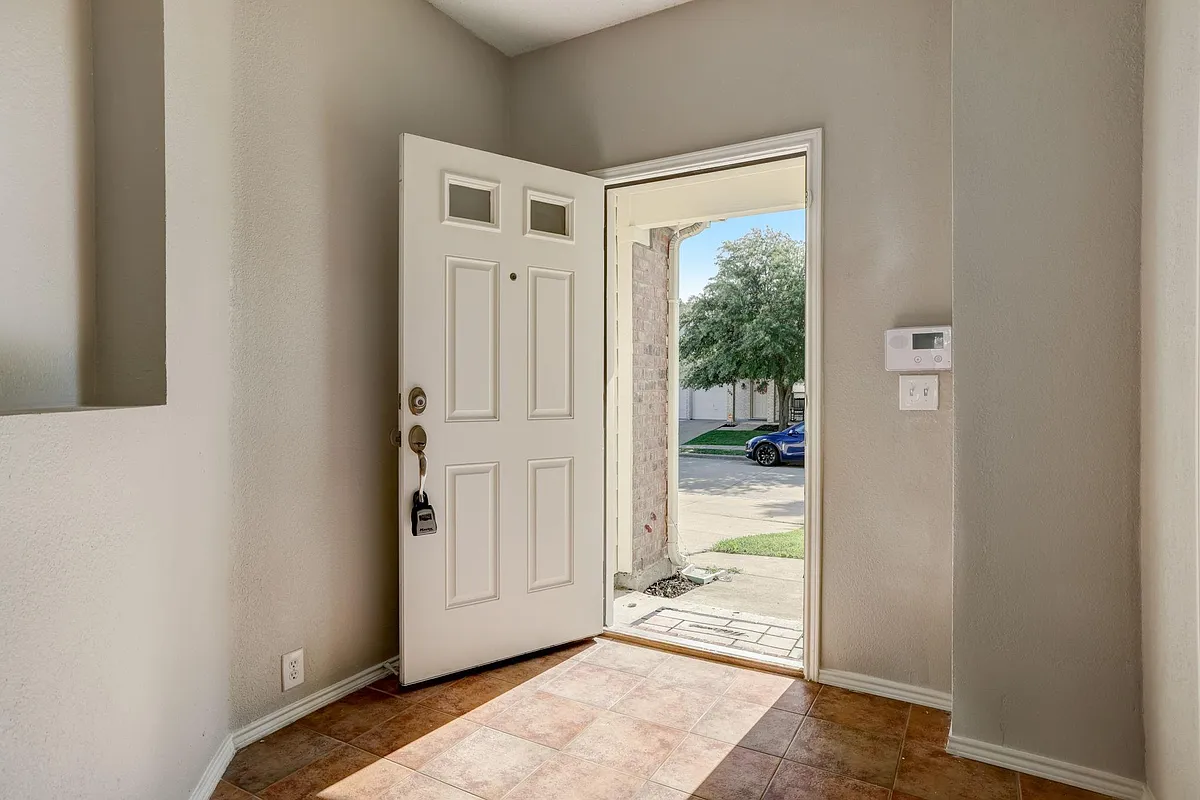 Photo 2 of 29 - 305 Charleston Dr - Wylie, TX Building Photo - 305 Charleston Dr