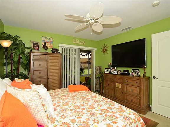 4th image of 79 Royal Oak Dr