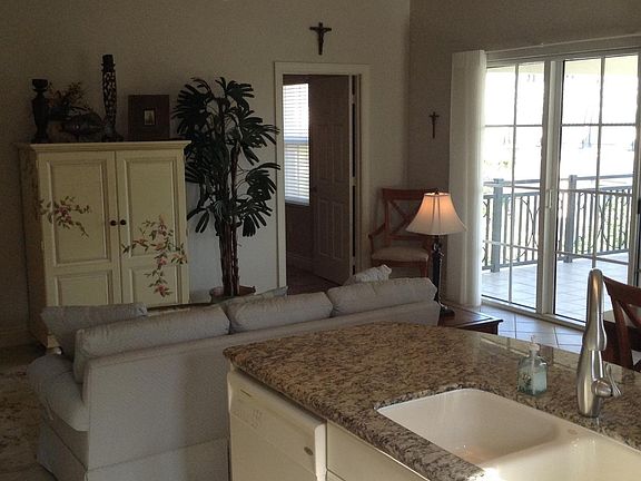 4th image of 5076 Annunciation Cir Unit 305
