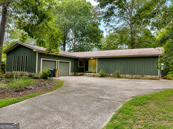 2284 Camden Ct, Jonesboro, GA 30236