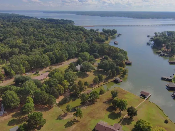 90 County Road 2933, Pittsburg, TX 75686
