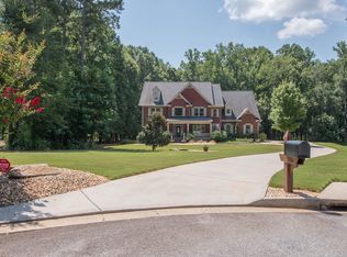 216 Hammock Bay Dr, Fayetteville, GA 30215