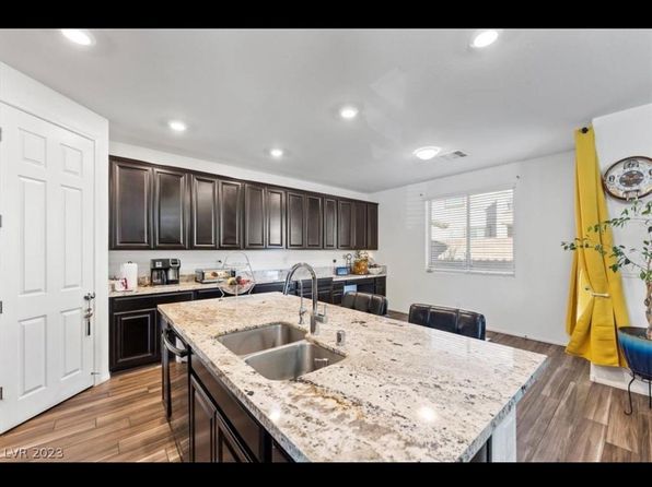 4076 Topaz Hills Dr