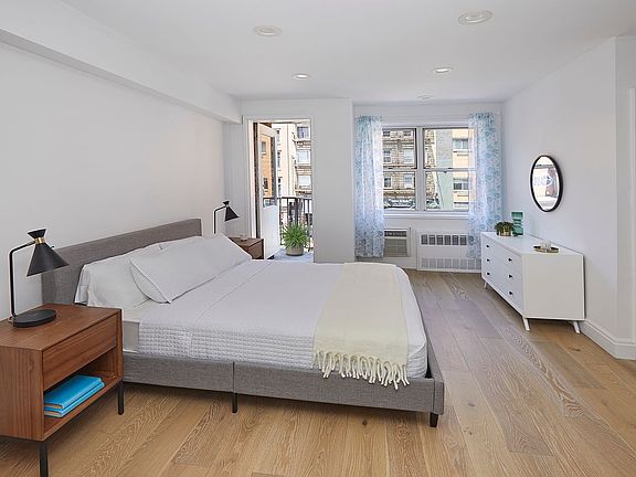 2nd image of 170 W 23rd St APT 2T