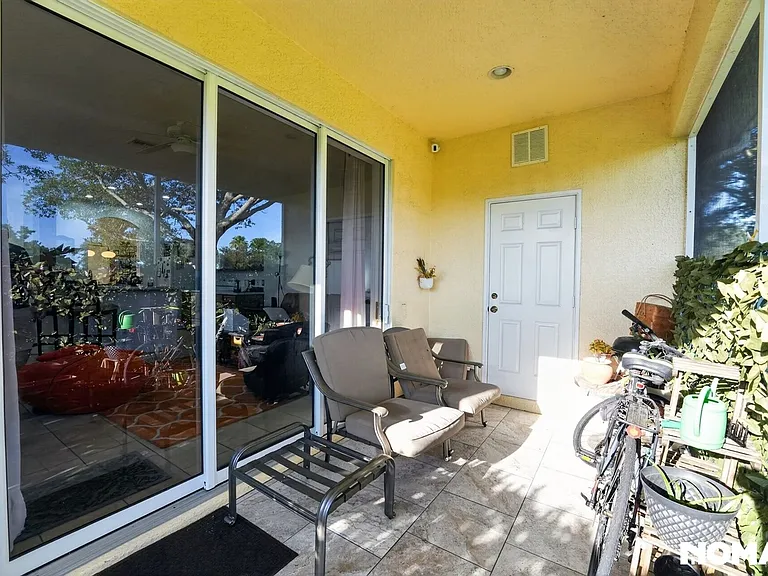 2346 Felicity Pl — Photo 14