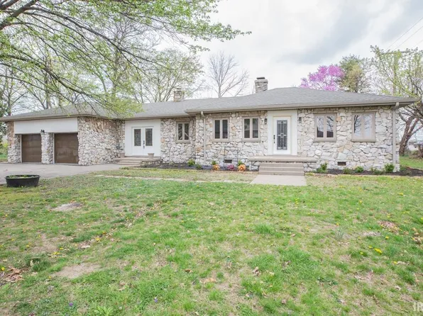 6318 Peacock Ln, Evansville, IN 47715