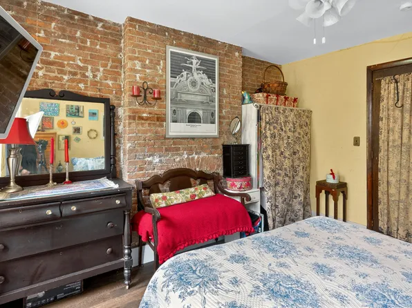 246 East 90th Street image 7 of 14