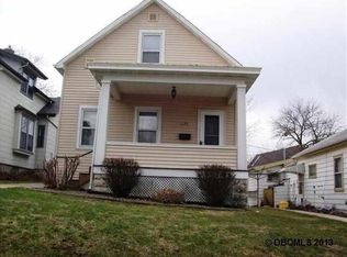 1135 Center Pl, Dubuque, IA 52001