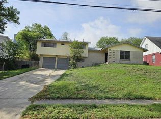 606 Barchester Dr, San Antonio, TX 78216