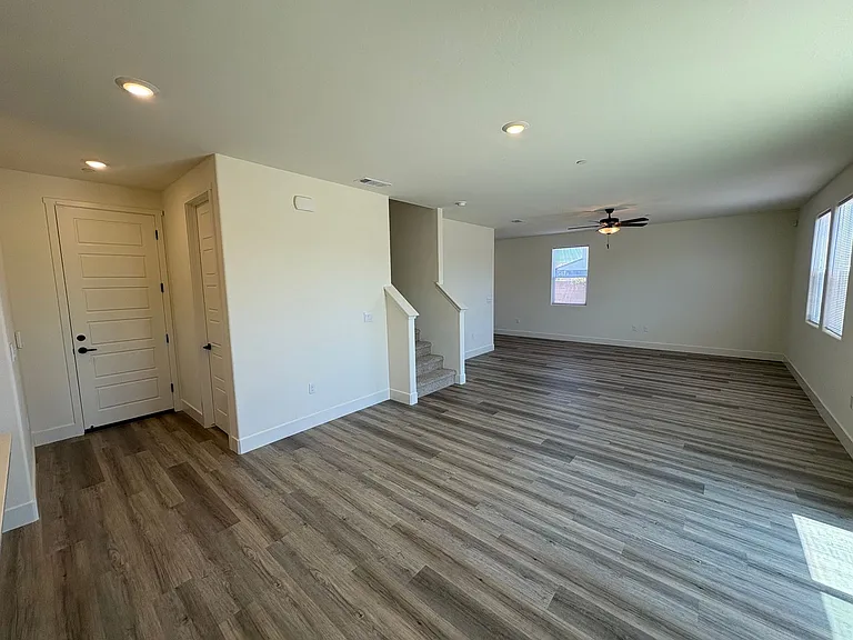 4005 W Babcock Ave — Photo 24