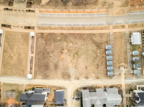 45 Water St, Eufaula, OK 74432