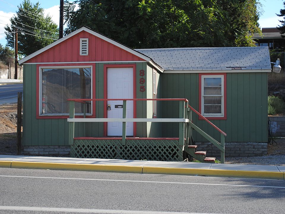 895 N Baker 002_08302013