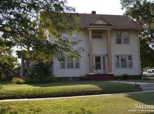 2304 F Ave, Wilson, KS 67490