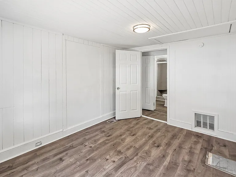 1547 Joyner Ave SE — Photo 13