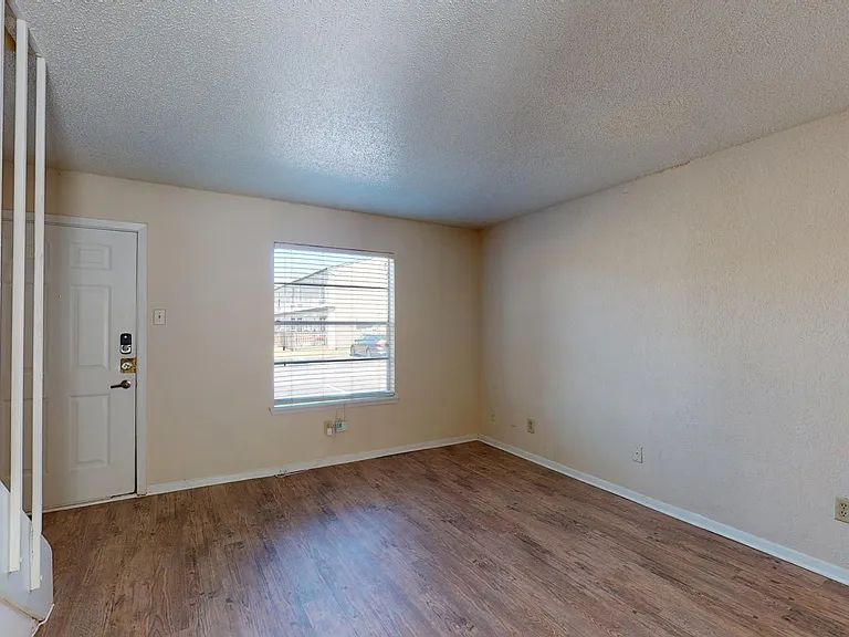 Addison Apartments at the Park — Photo 149