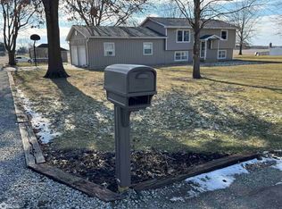 912 Burlington St, Donnellson, IA 52625