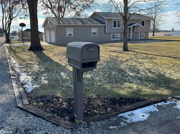 912 Burlington St, Donnellson, IA 52625