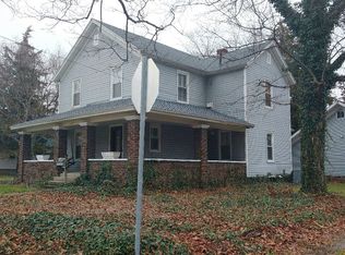 410 S Main St, Palestine, IL 62451
